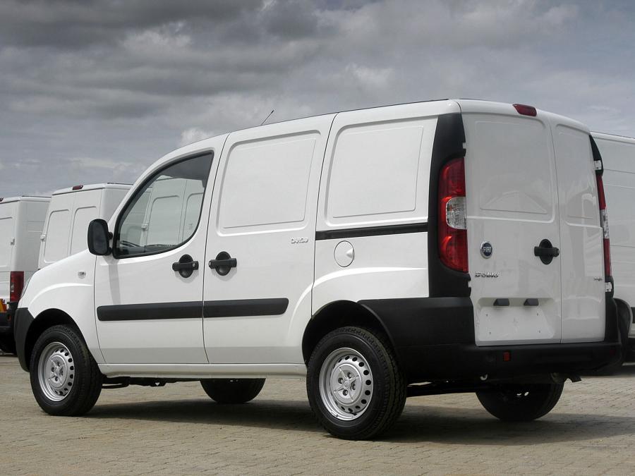  Fiat Doblo Cargo 2005 года  (ZA) (фото 6 из 7)